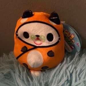 BRAND NEW STUFF ANIMAL! NWT! SMOKE FREE HOME!